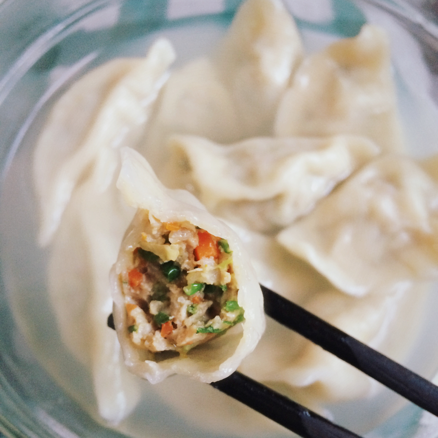 孙溪蕊做的西芹胡萝卜水饺