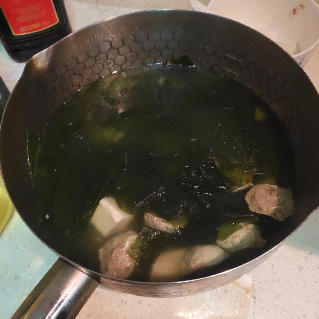 海带豆腐牛肉丸汤