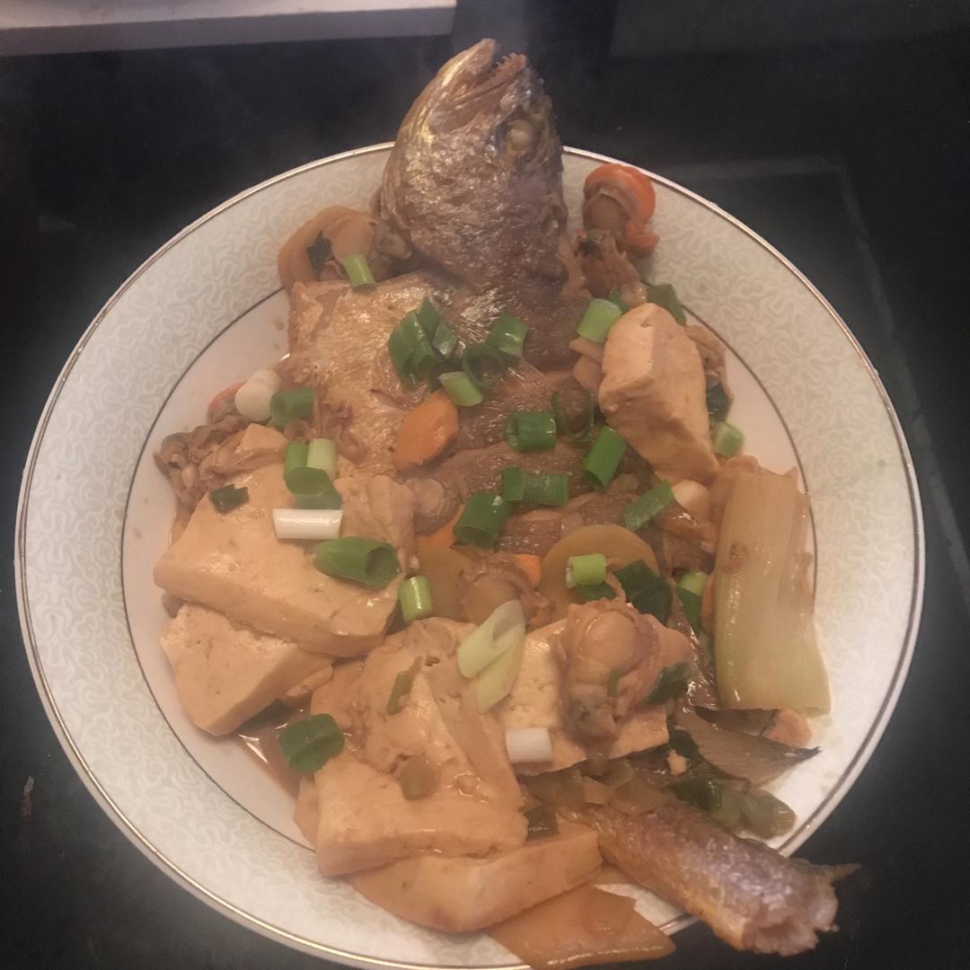 红烧黄鱼—鱼皮不破的小窍门