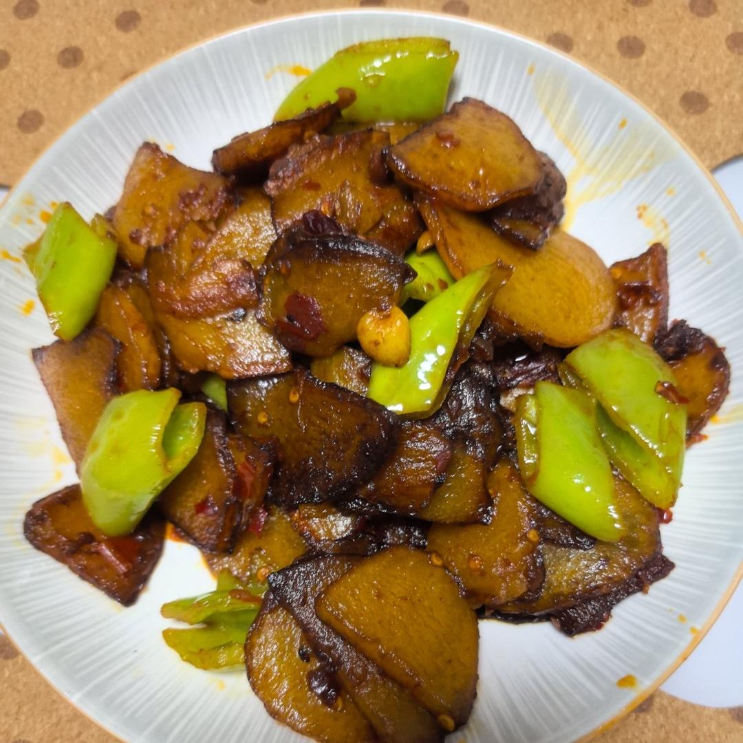 干锅腊肉土豆