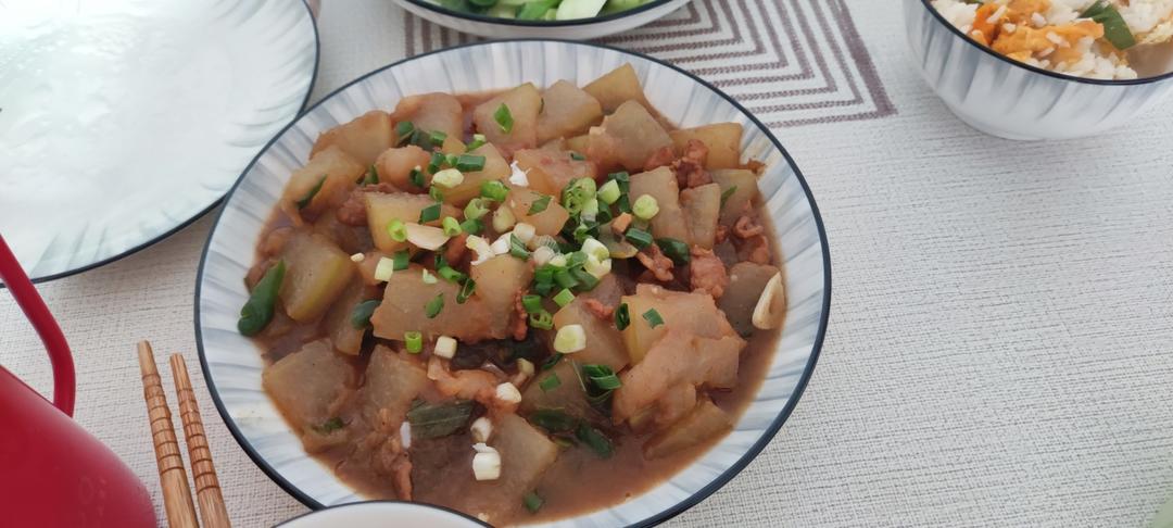 红烧冬瓜最完美做法，不加一滴水，瞬间秒杀红烧肉