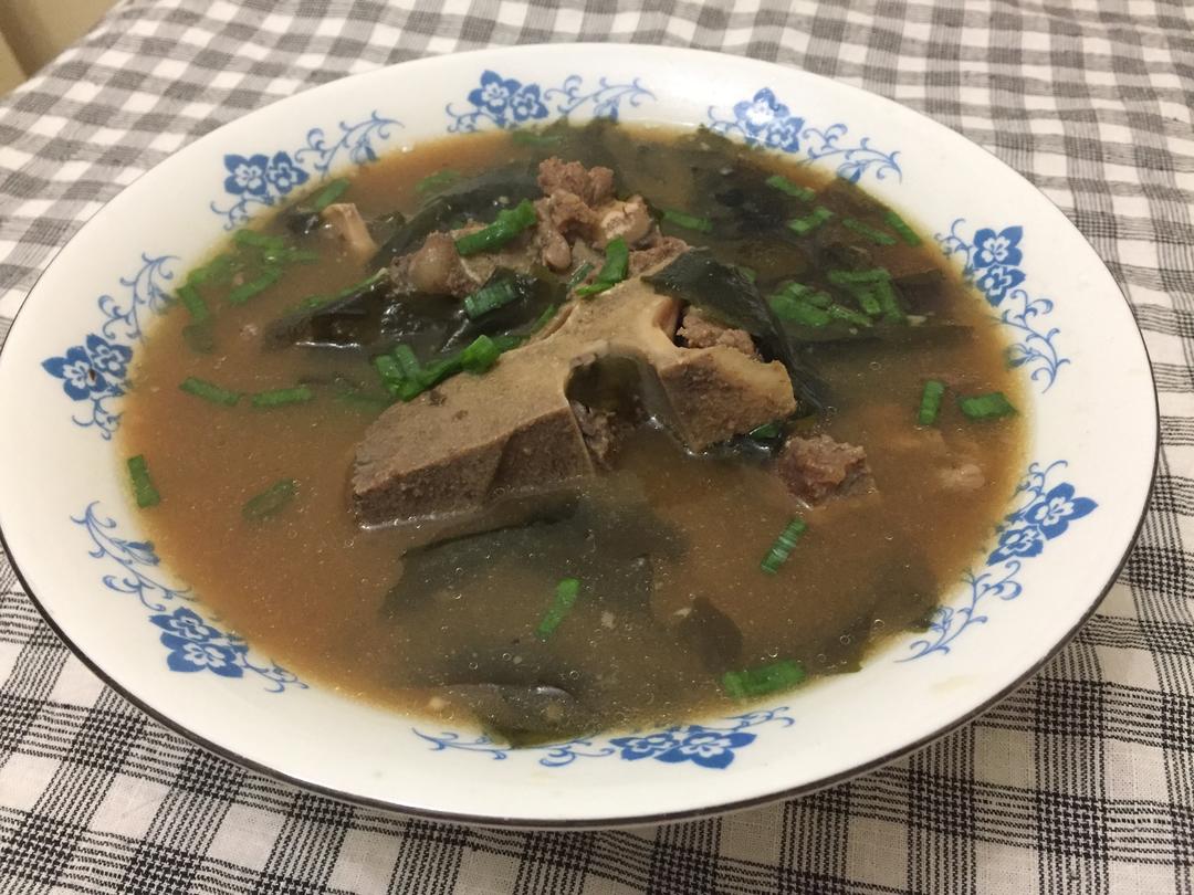 牛骨豆芽海带汤