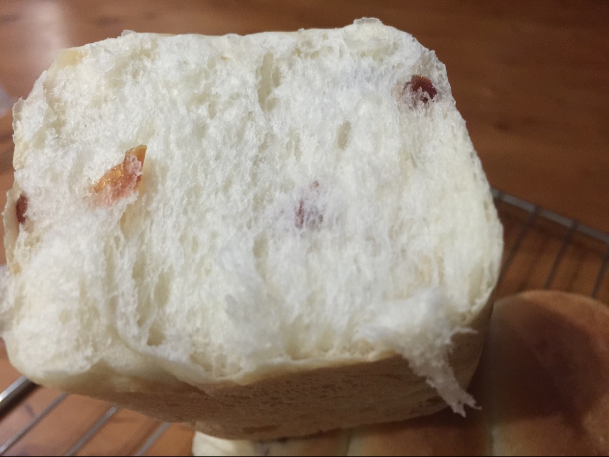 柔软无敌的酸奶蔓越莓面包卷