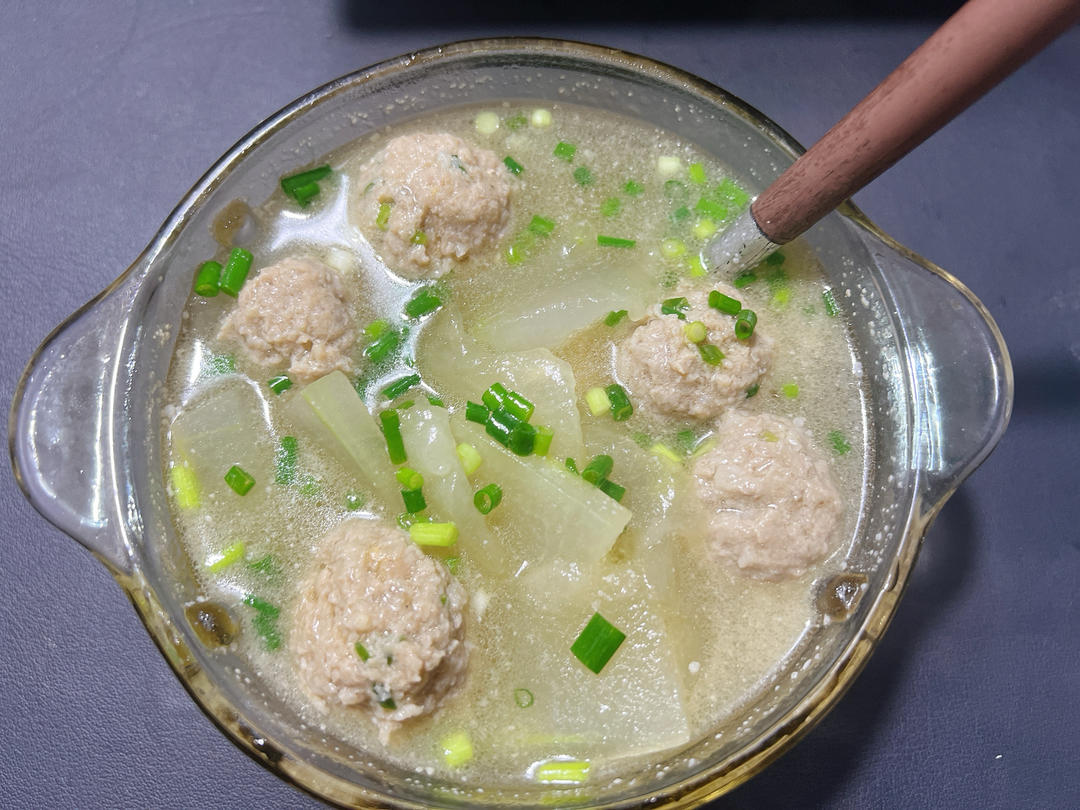鲜美嫩滑，好喝不胖的冬瓜肉丸汤，做法巨简单