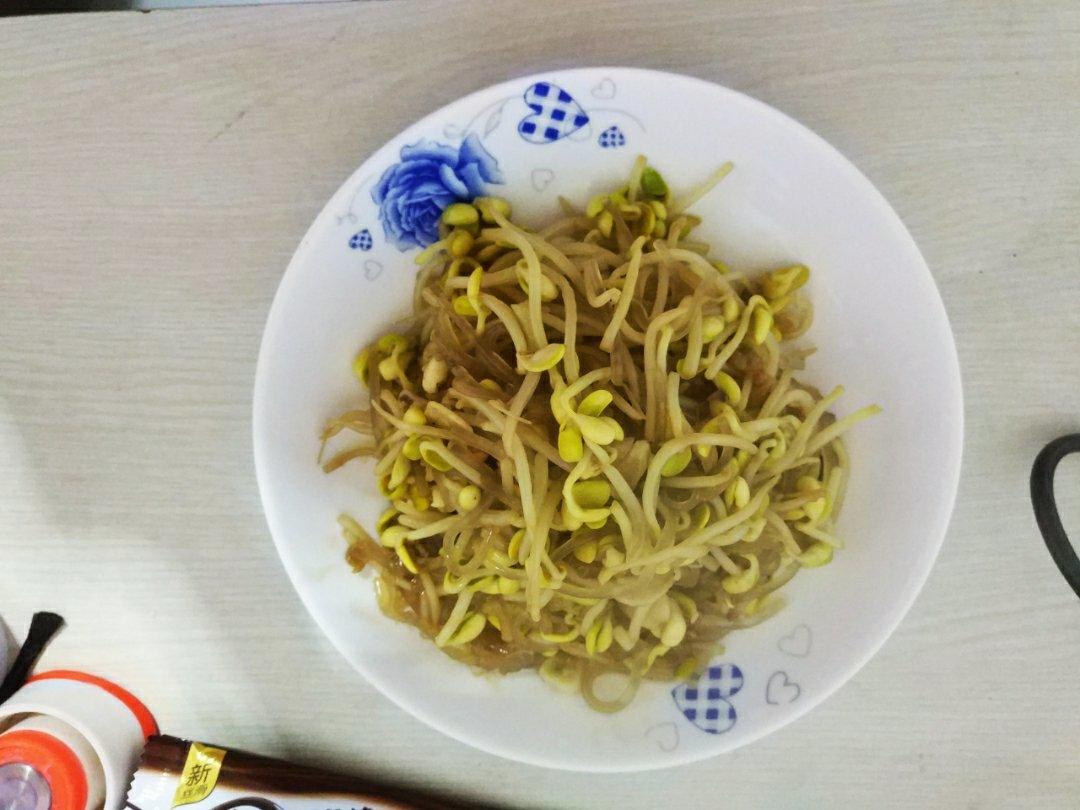 黄豆芽炒粉条