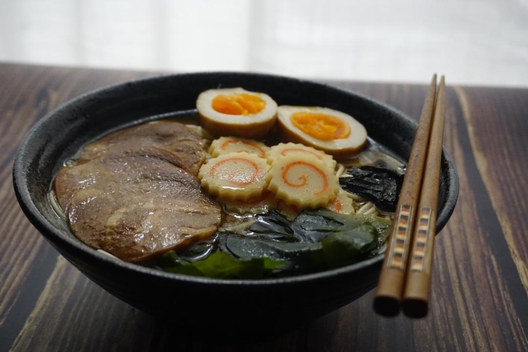 味噌豚骨拉面
