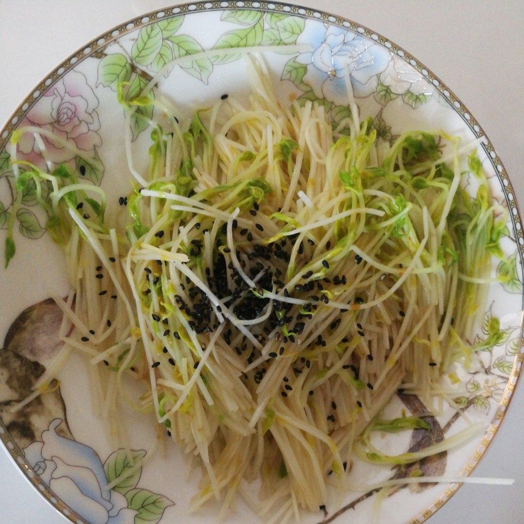 芝麻拌豆苗