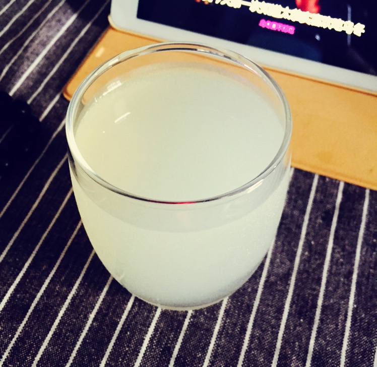 冰镇薏米水