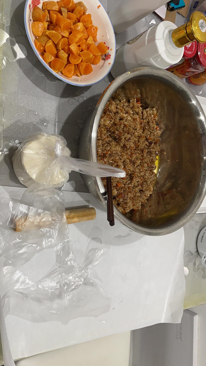 今年最美味的就是它了！馅料超足的咸蛋黄烧卖！
