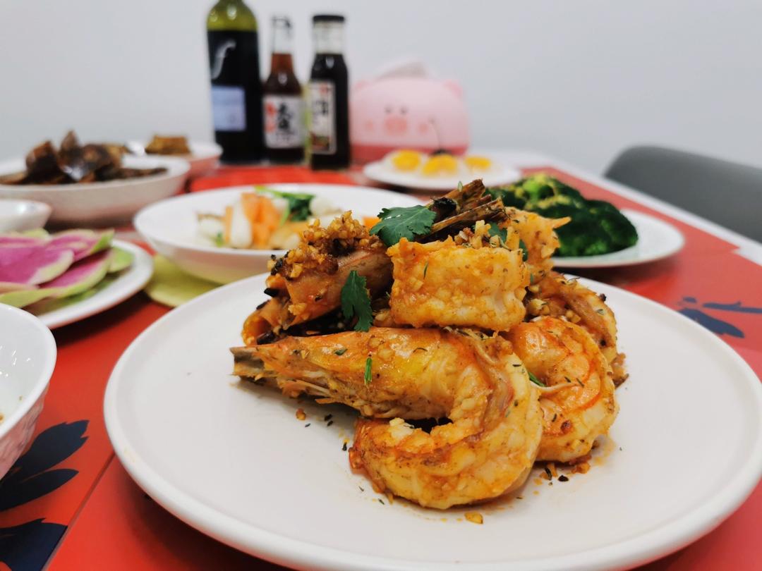 还不快get⁉️三个步骤就能搞定蒜香黄油虾🦐