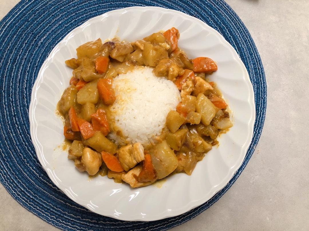咖喱鸡肉饭