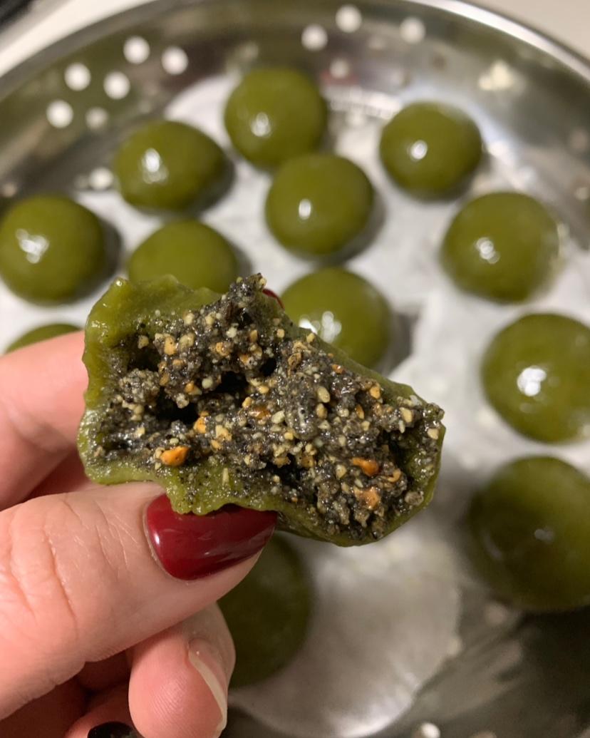 黑芝麻花生青团 Green Rice Cake