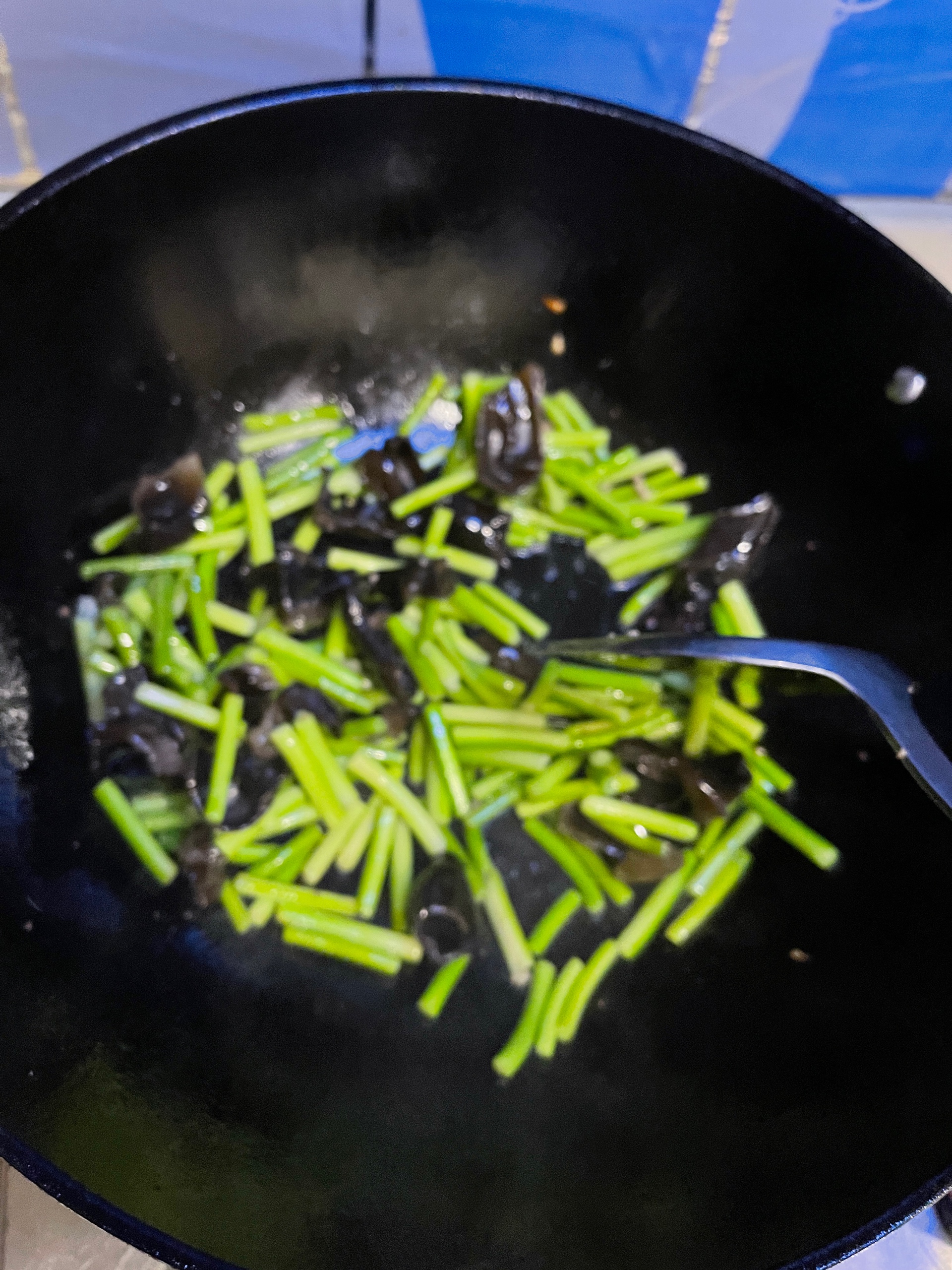 超下饭的蒜苔肉沫的做法 步骤7