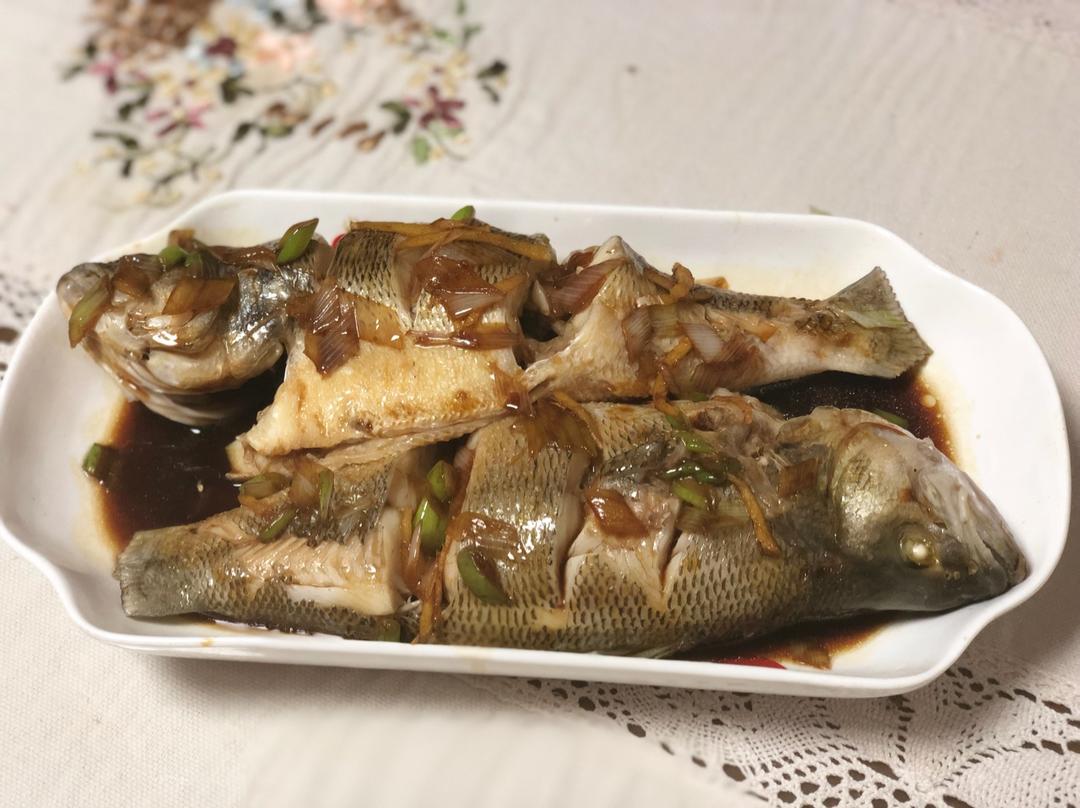 清蒸鲈鱼