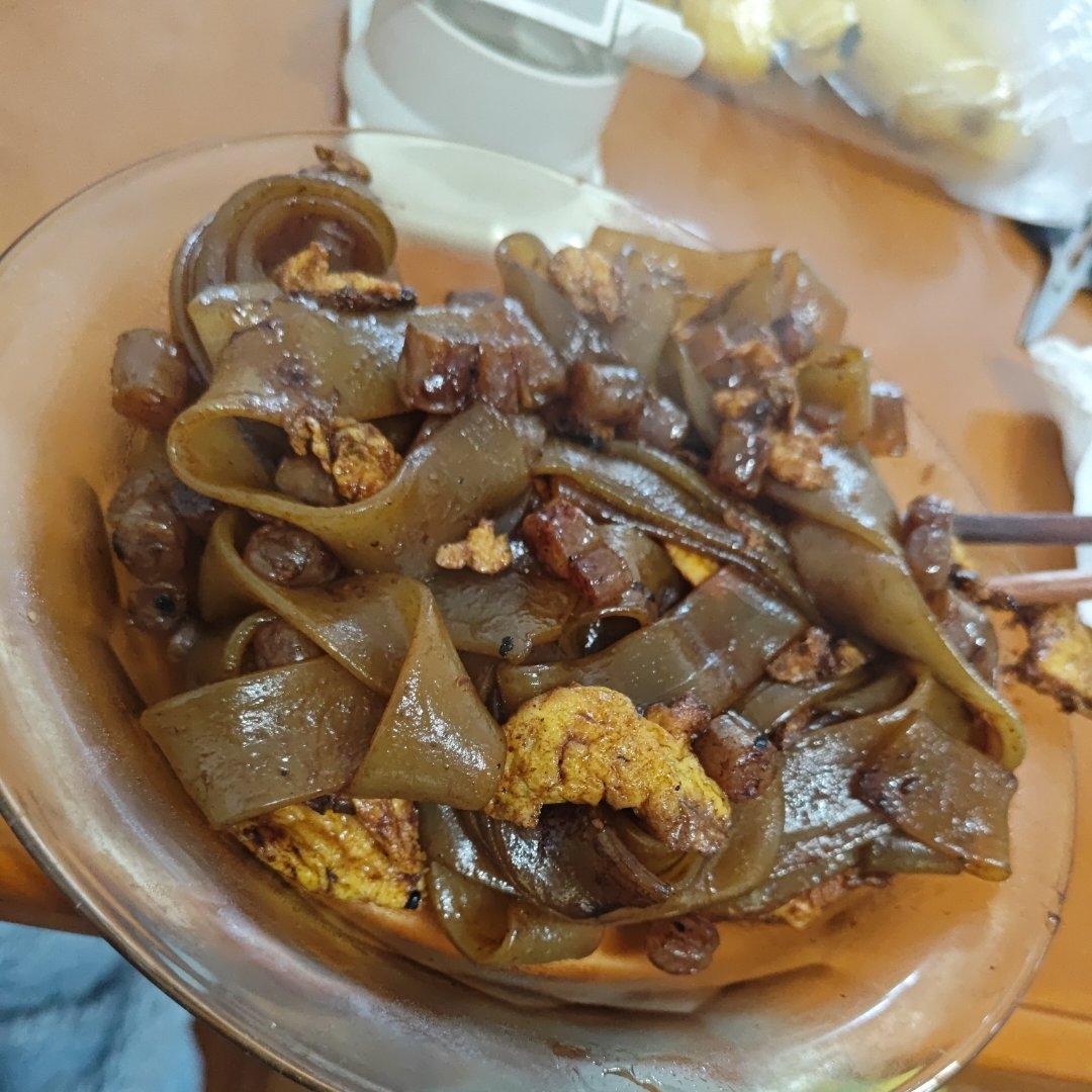 夜市炒宽粉