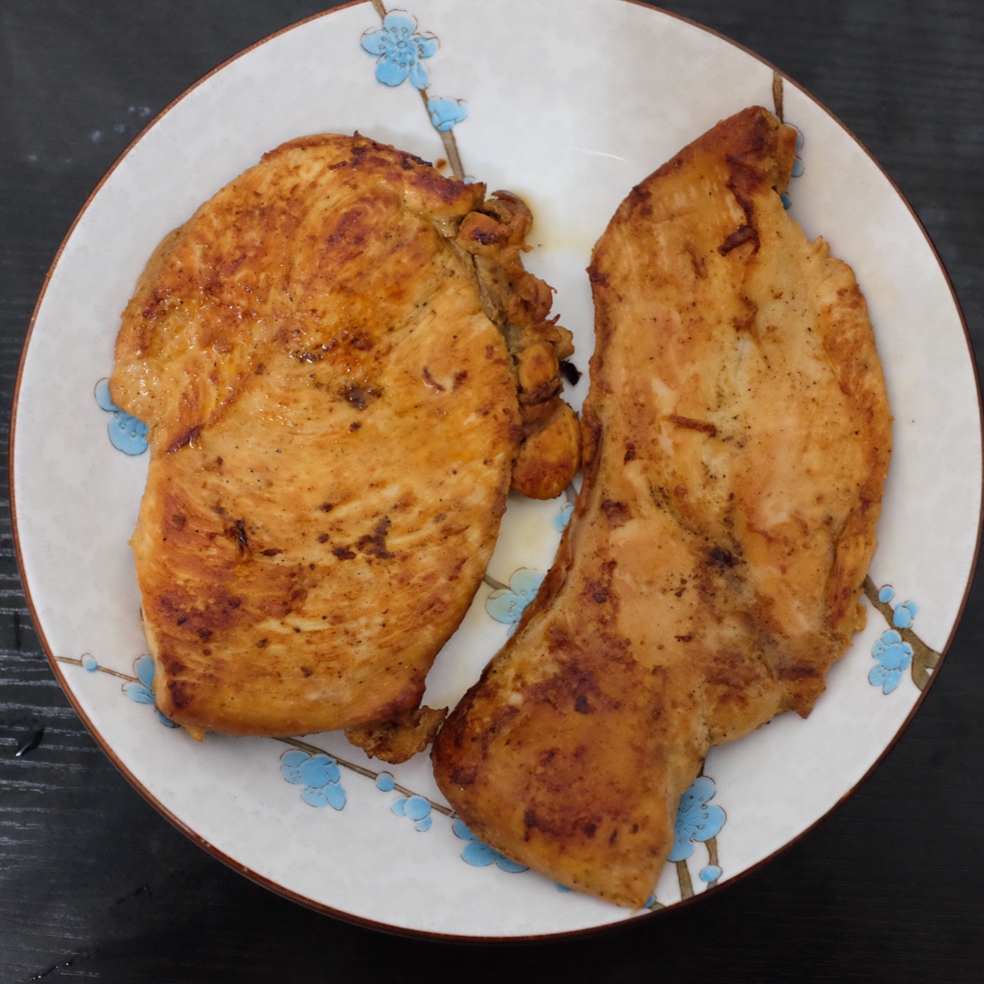 无油煎鸡胸