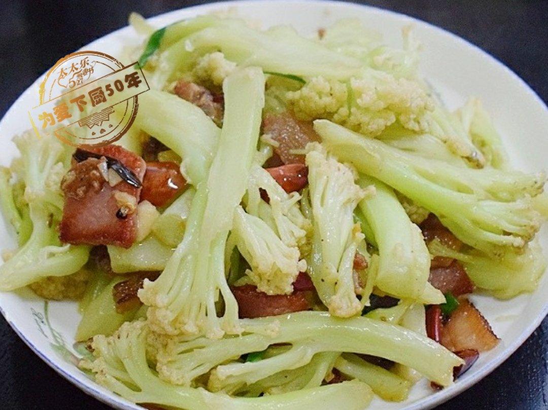 腊肉干煸花菜