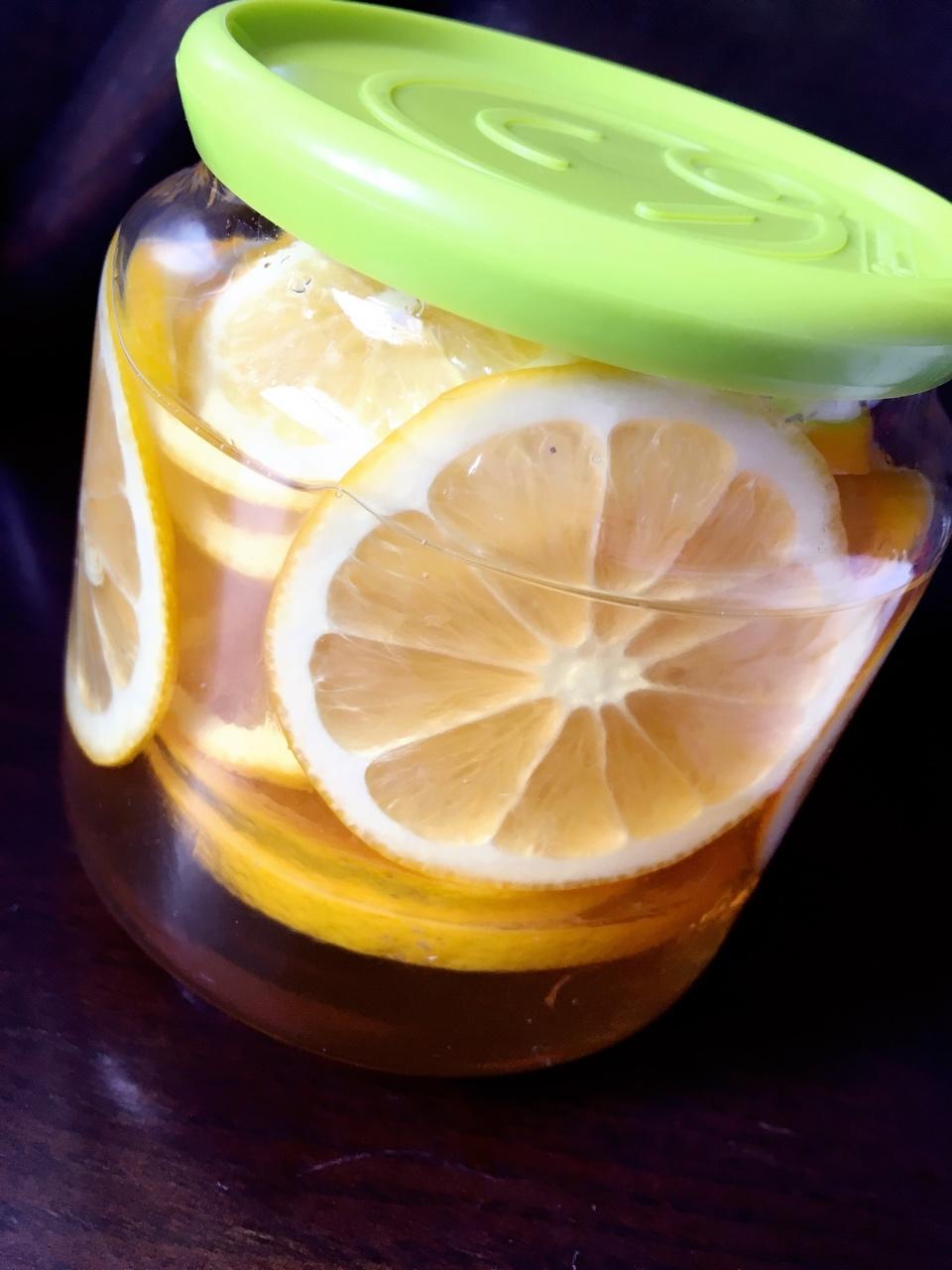 小雨点快乐做的蜜渍柠檬