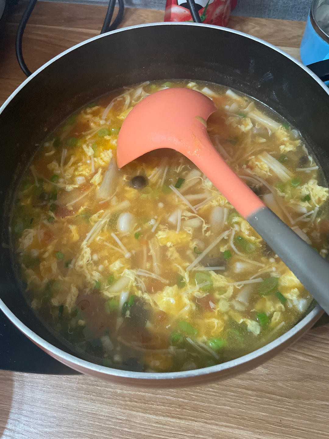 鲜嫩豆腐菌菇汤
