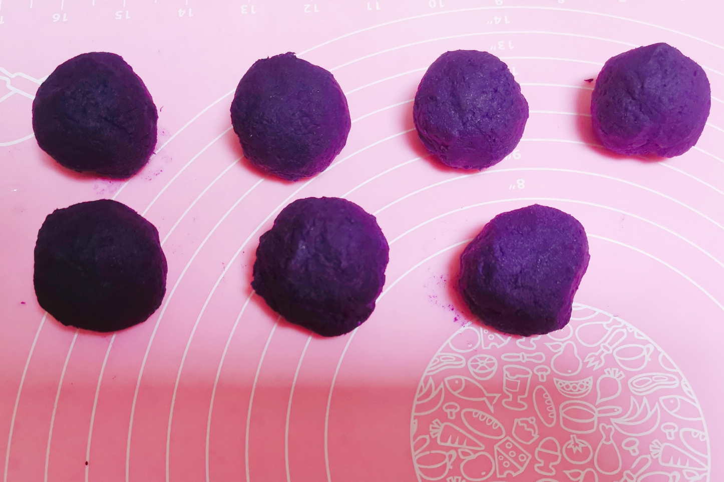 手抓饼的n种吃法之紫薯老婆饼的做法 步骤4