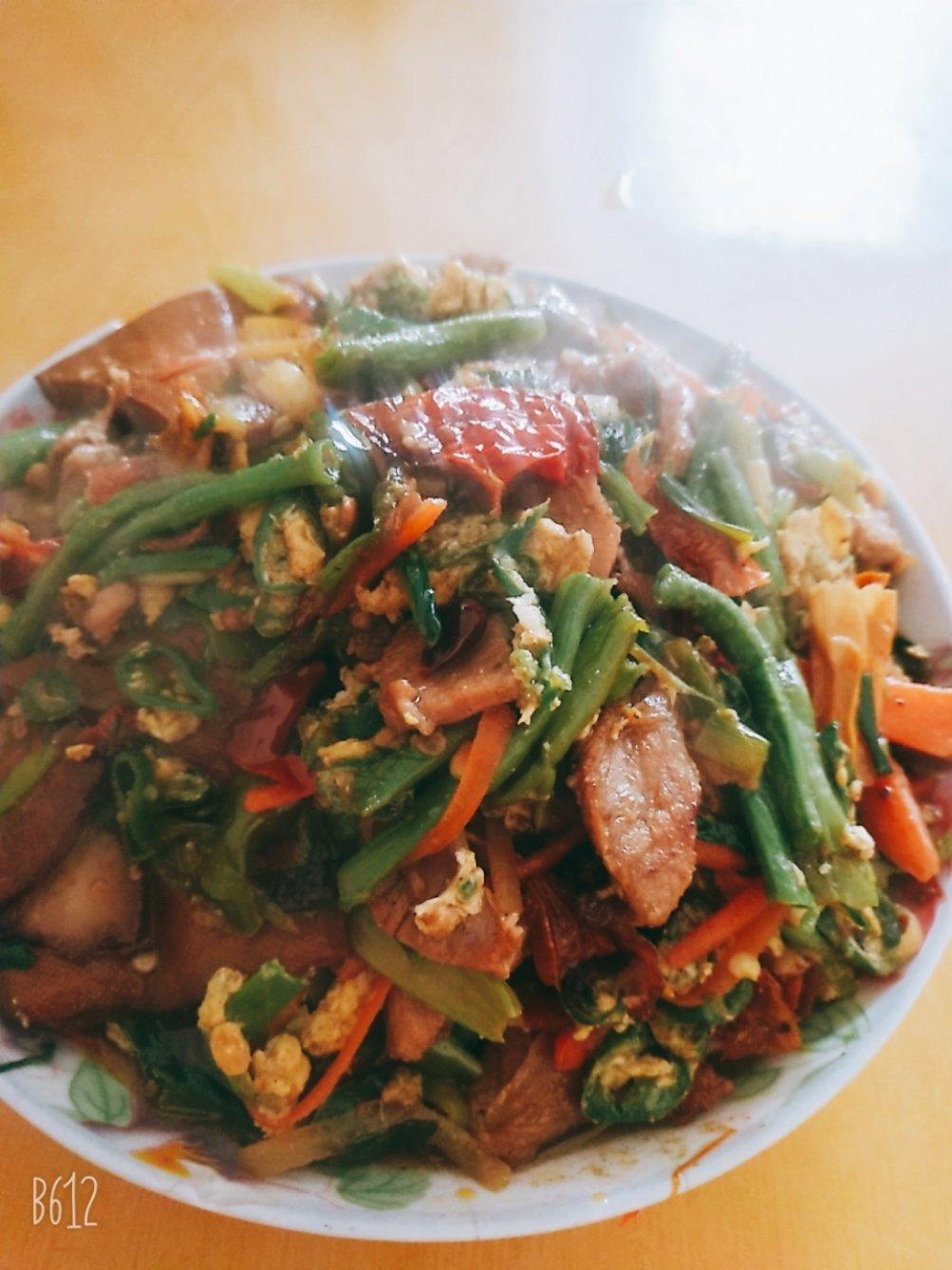干煸豆角炒肉