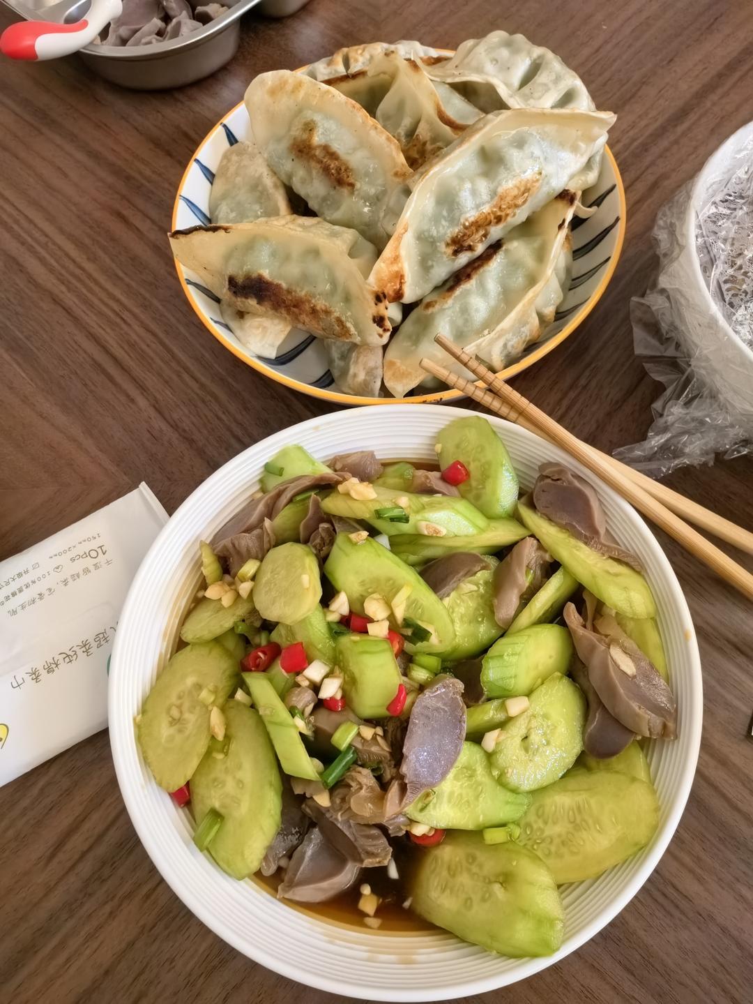 拌鸭胗