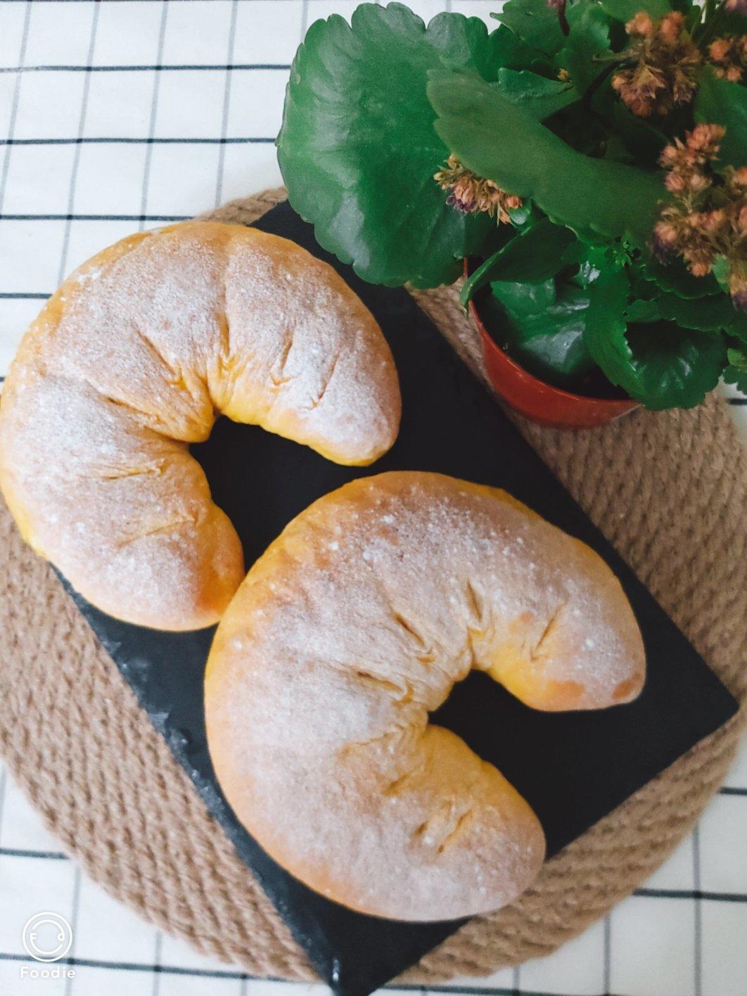 好吃到疯的南瓜奶酪软欧包