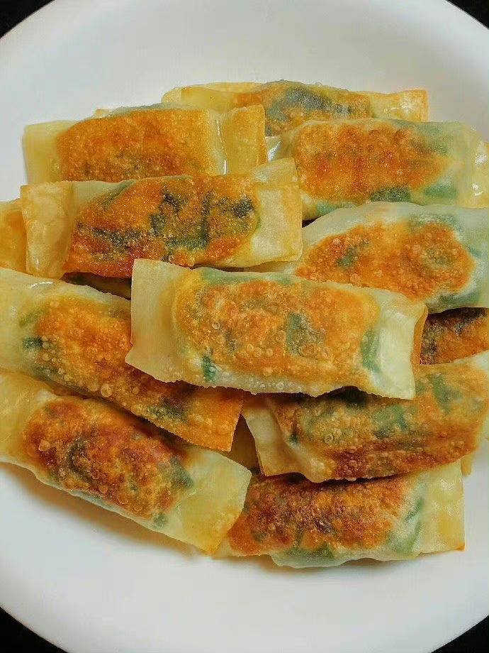 韭菜锅贴的做法