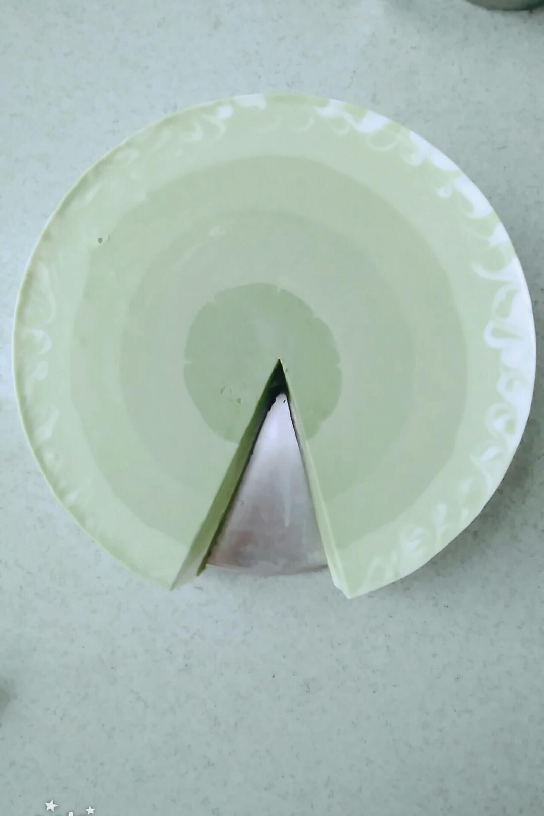 渐变抹茶慕斯蛋糕：我Amanda带着既美又作的抹茶甜点又来了！【曼食慢语】