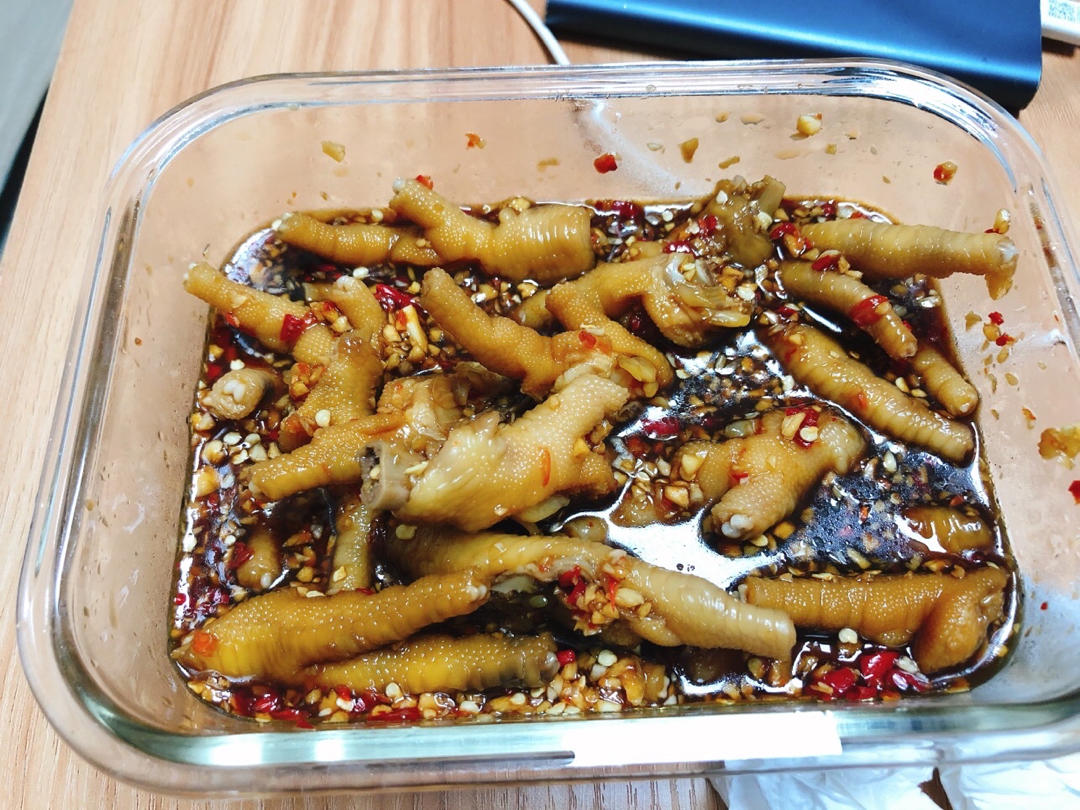 绝对不会后悔的酸辣鸡爪