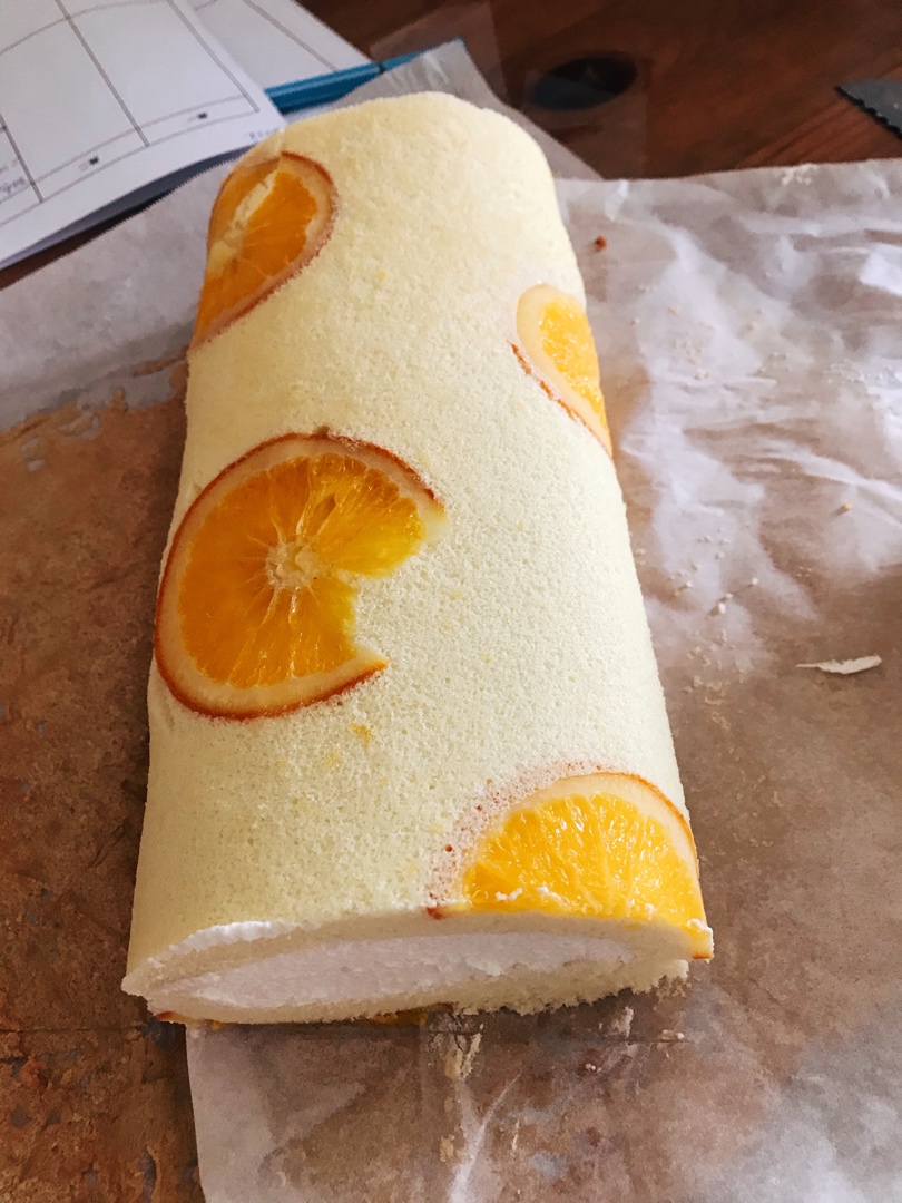 满满“一颗橙子”的香橙蛋糕卷