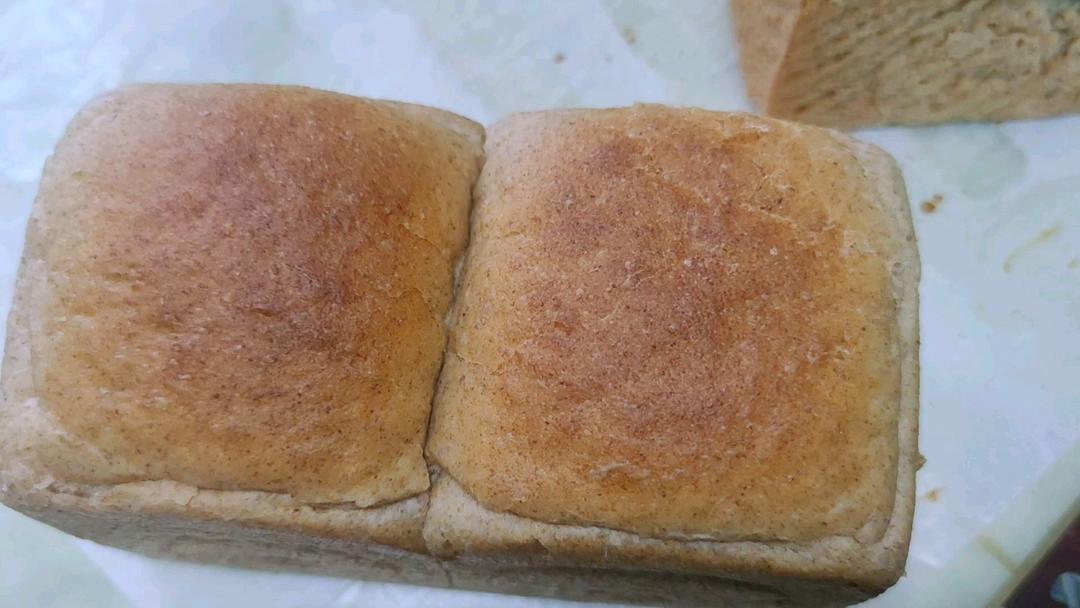 50%全麦吐司｜低糖低脂，吃起来不像是吃全麦的全麦吐司！