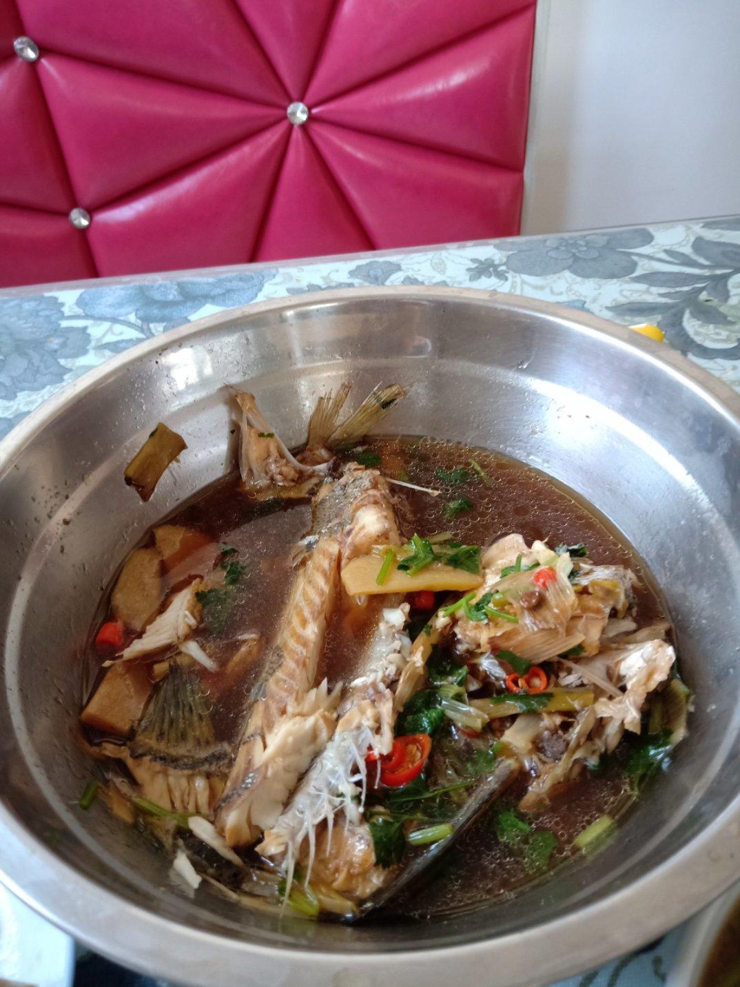 红烧鲈鱼
