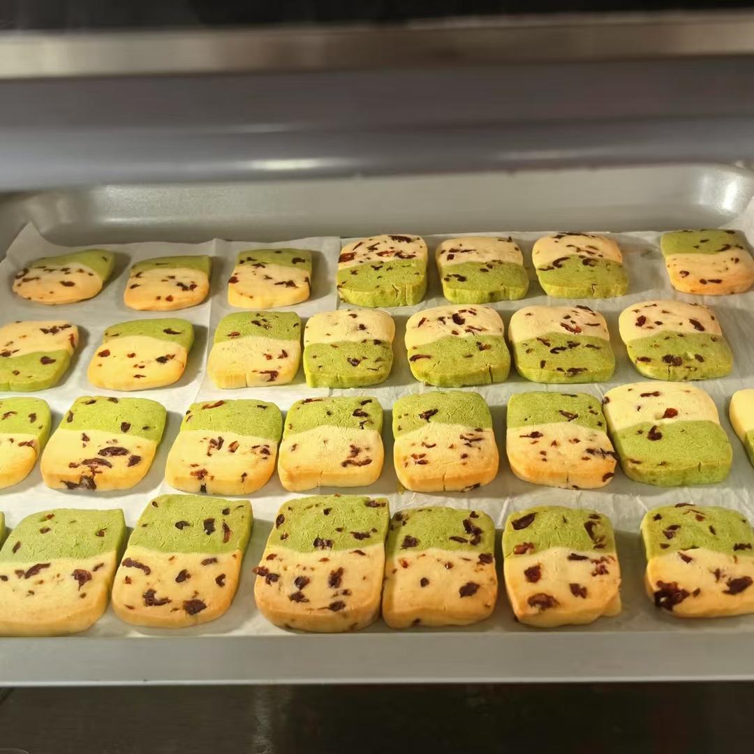 双色蔓越莓饼干