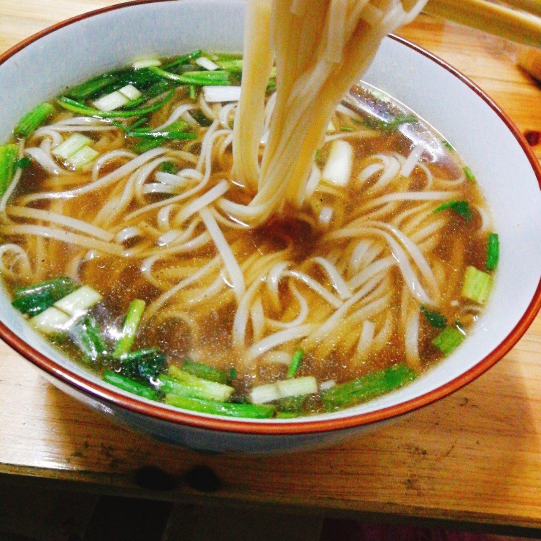 我的一人食：酸汤挂面