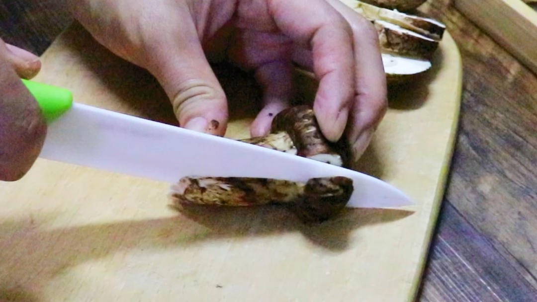 黄油煎松茸💕美食100%一年一季的尝鲜时间