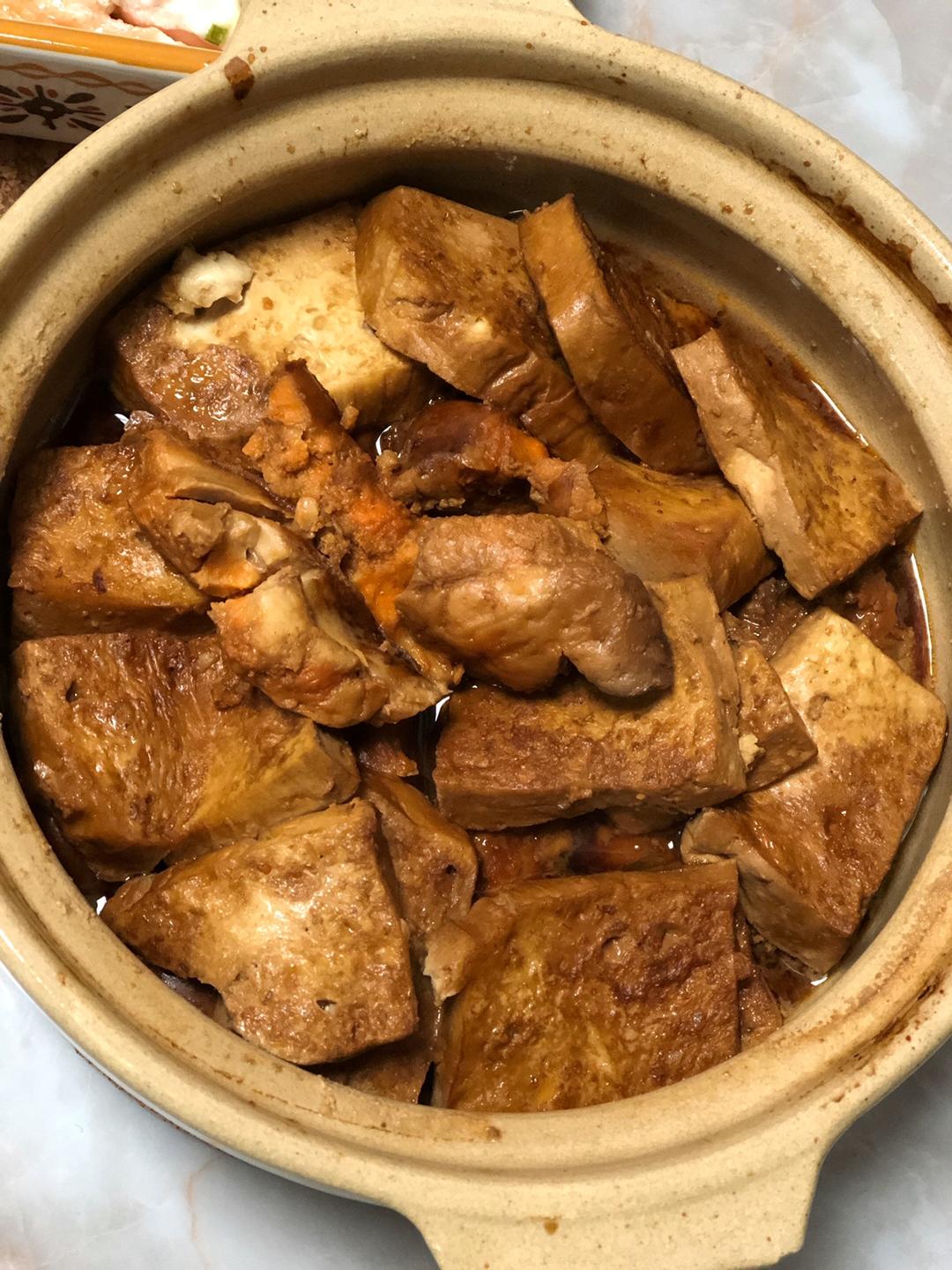 安康鱼肝炖豆腐的做法