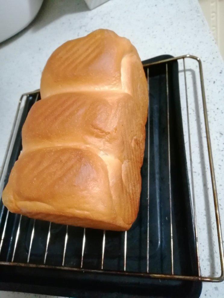 《Tinrry+》软绵绵的白吐司