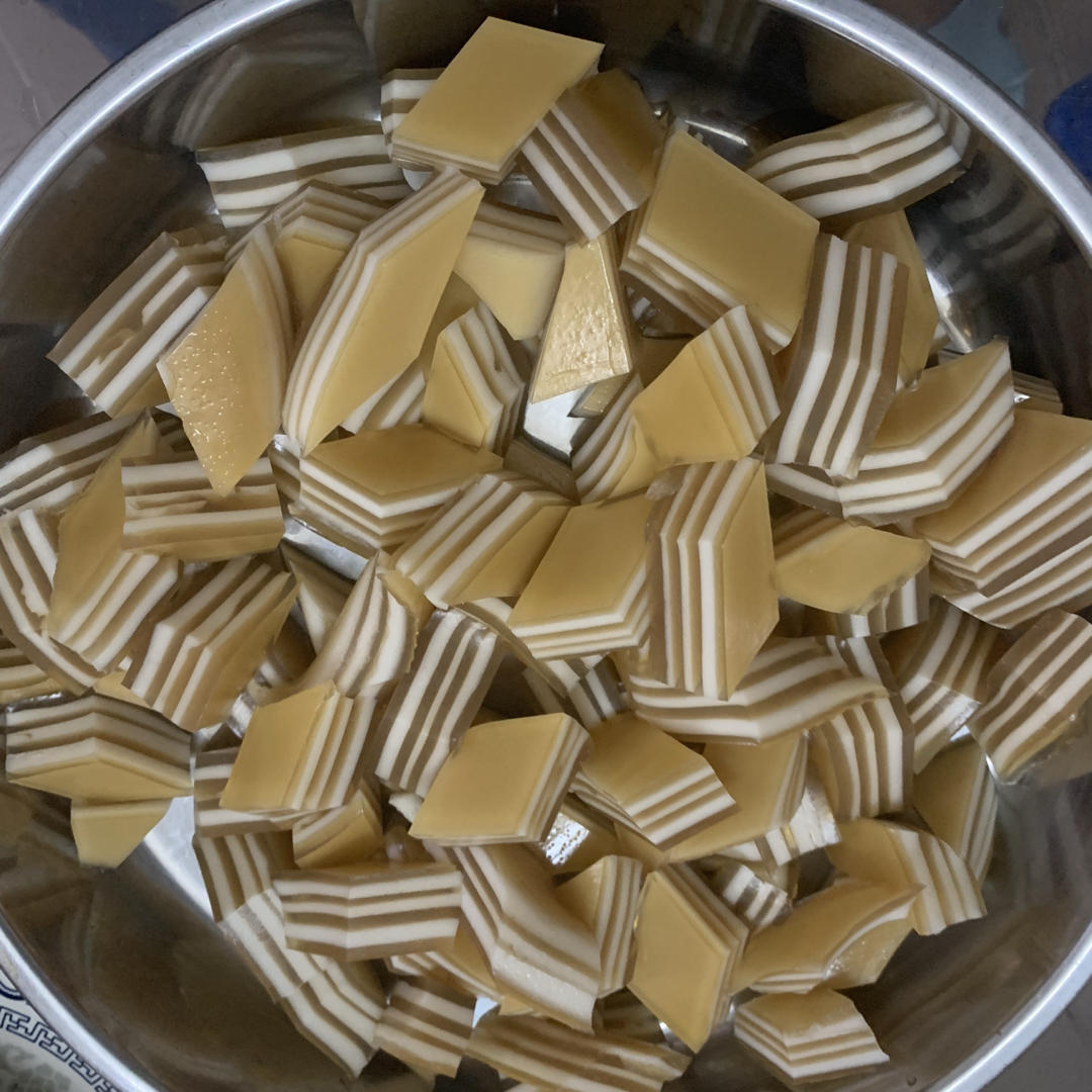 Q弹椰汁千层糕（马蹄糕）