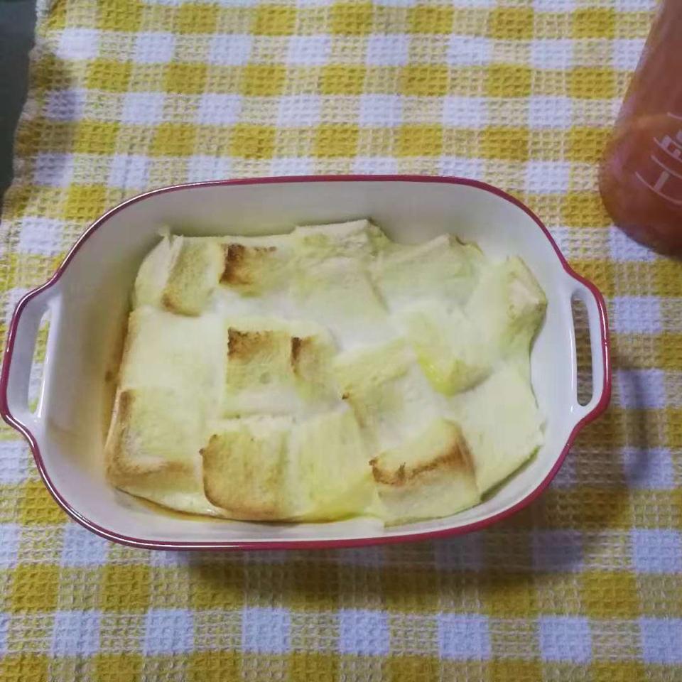 鸡蛋牛奶吐司布丁
