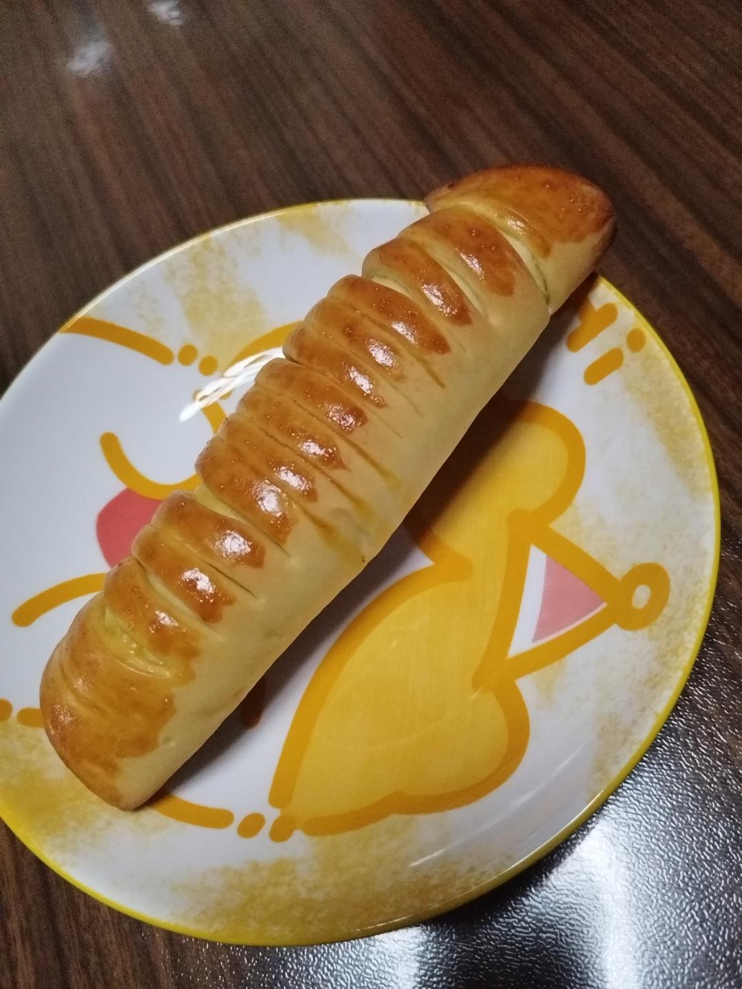 马苏里拉奶酪馅毛毛虫面包