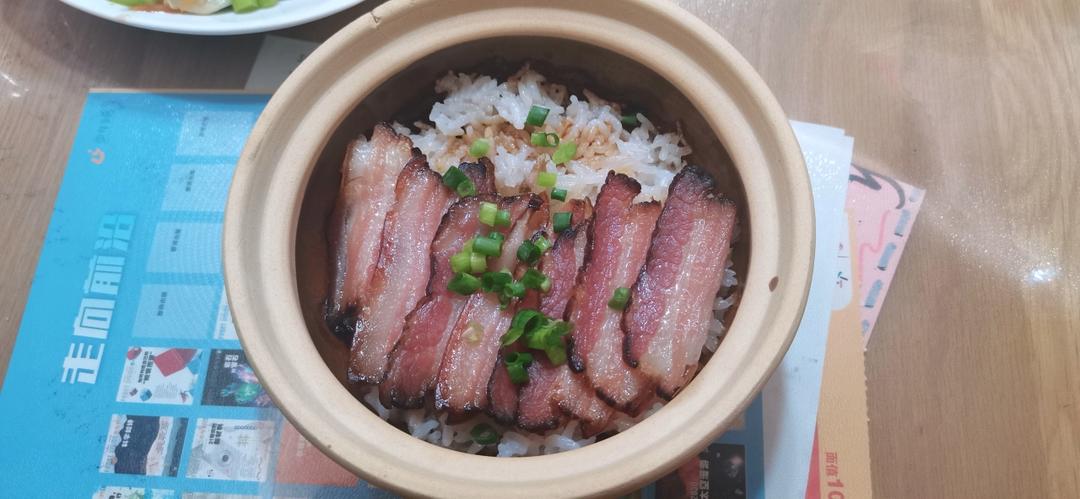 冷饭的妙用-懒人版煲仔饭