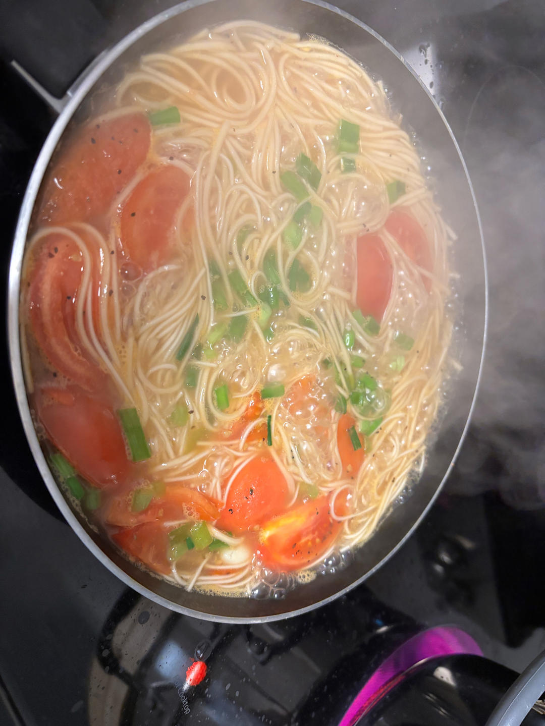 恨不得抱着锅舔的番茄鸡蛋面