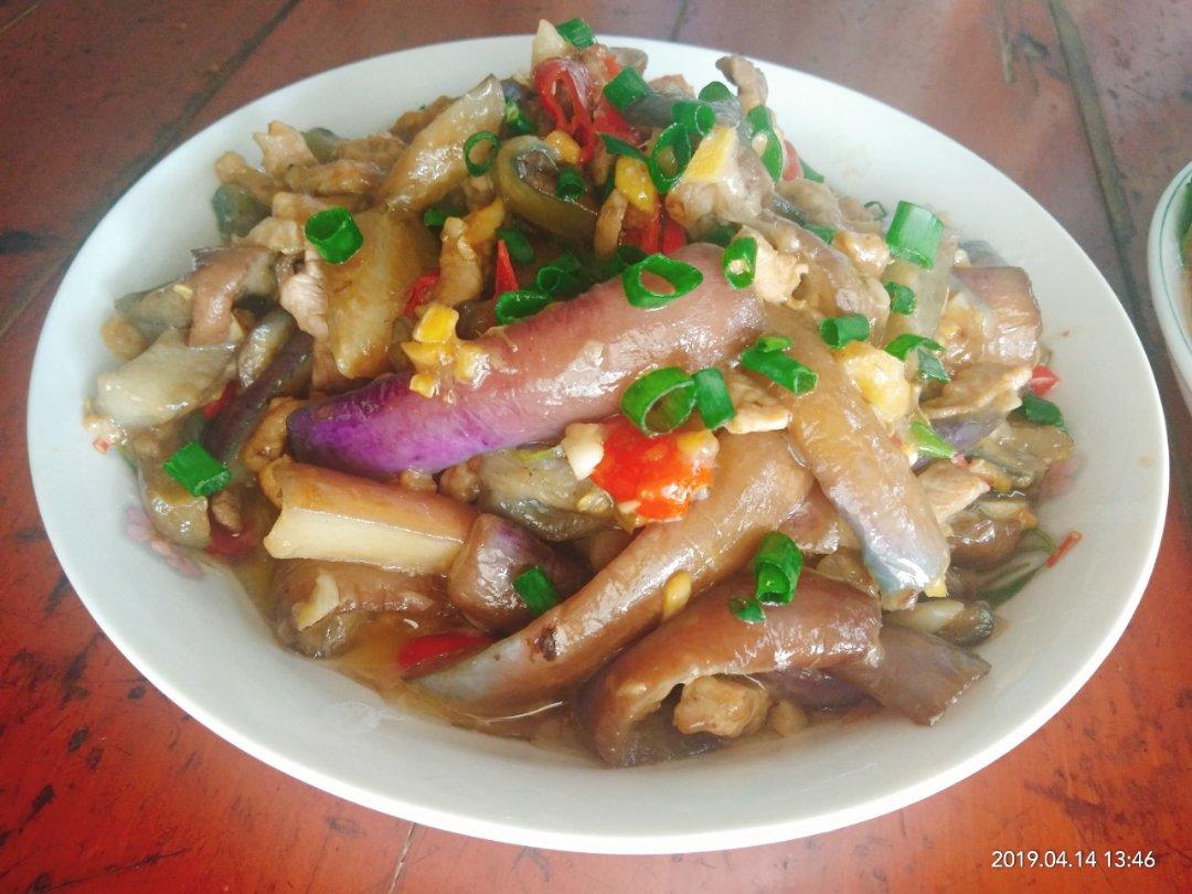 堂妈小厨——红烧茄子