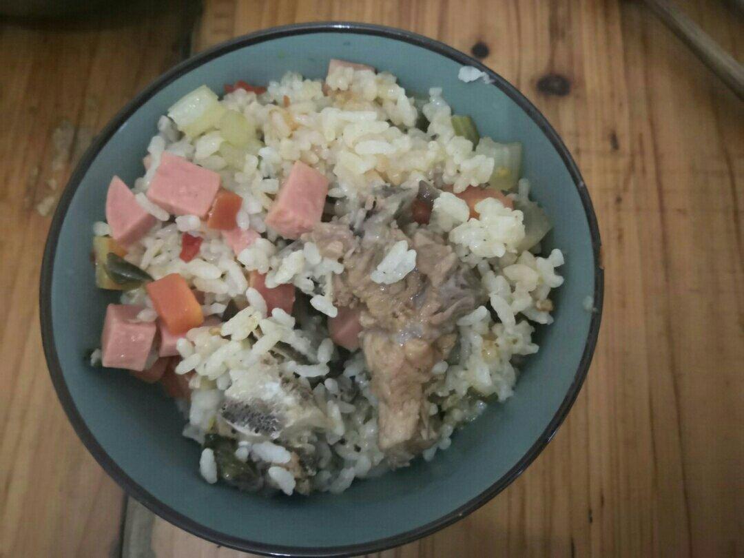 回味无穷的排骨焖饭