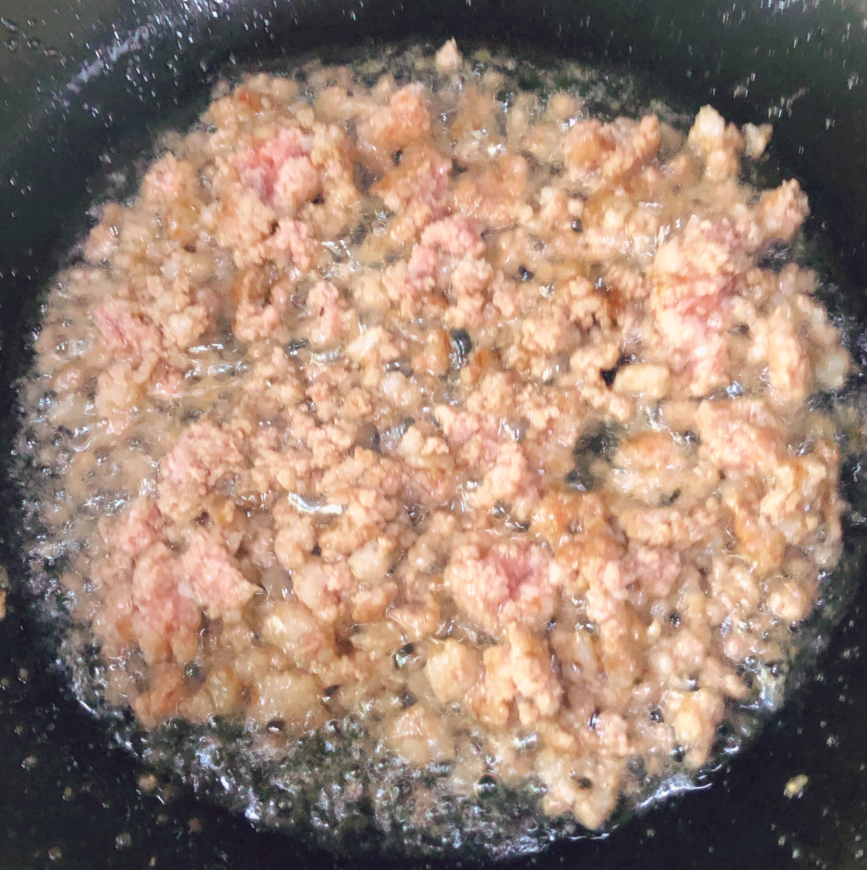 菌子肉末汤的做法 步骤2