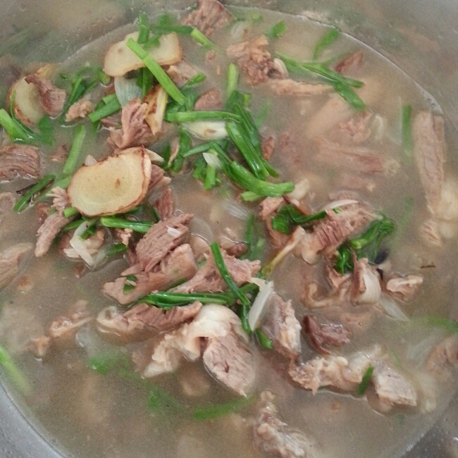 手撕羊肉汤