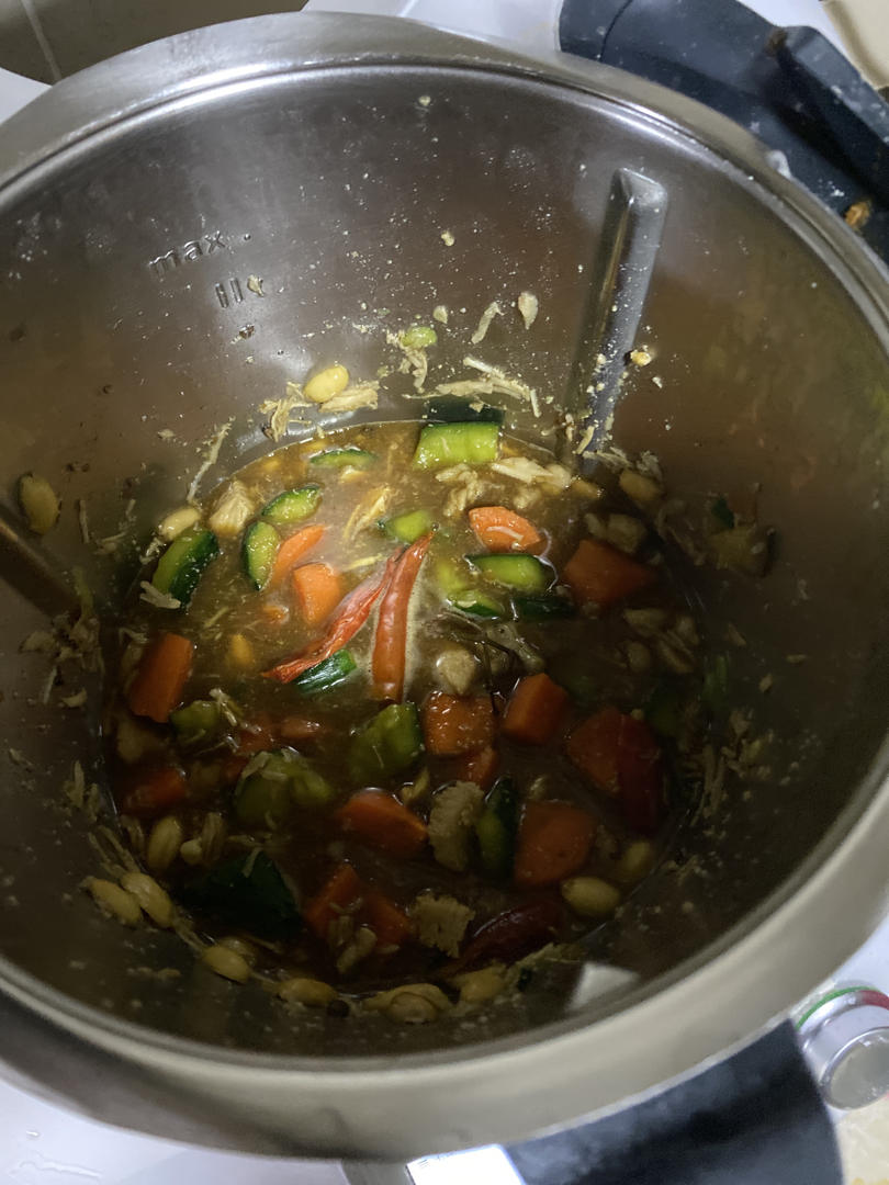 宫保鸡丁，非辣不可/名厨私房菜李德全(小美两个版，普通锅黄瓜版)/6