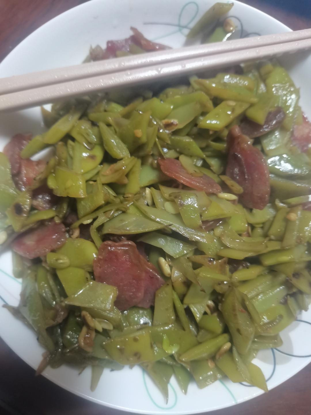 家常菜—四季豆炒腊肠