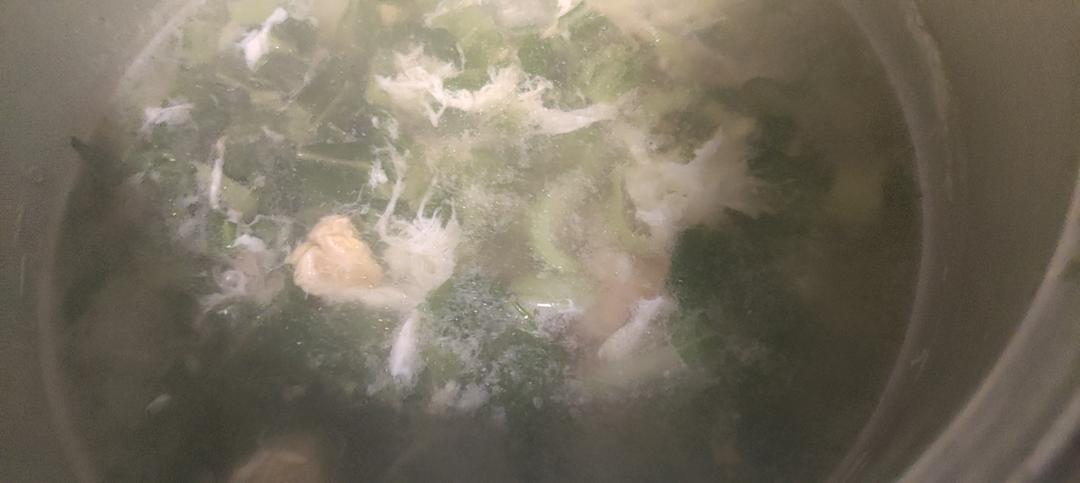 瘦肉芥菜咸蛋汤（清热降火）
